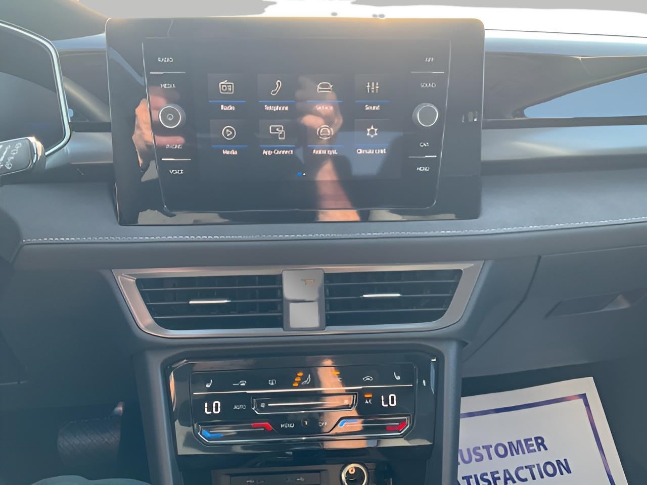 2025 Volkswagen Taos SE Black 4MOTION