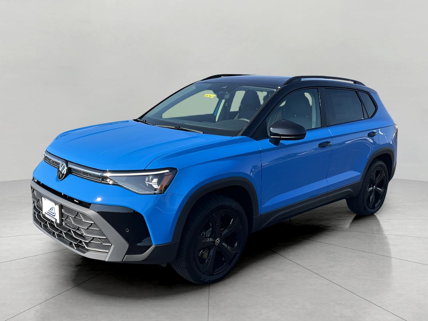 2025 Volkswagen Taos SE Black 4MOTION