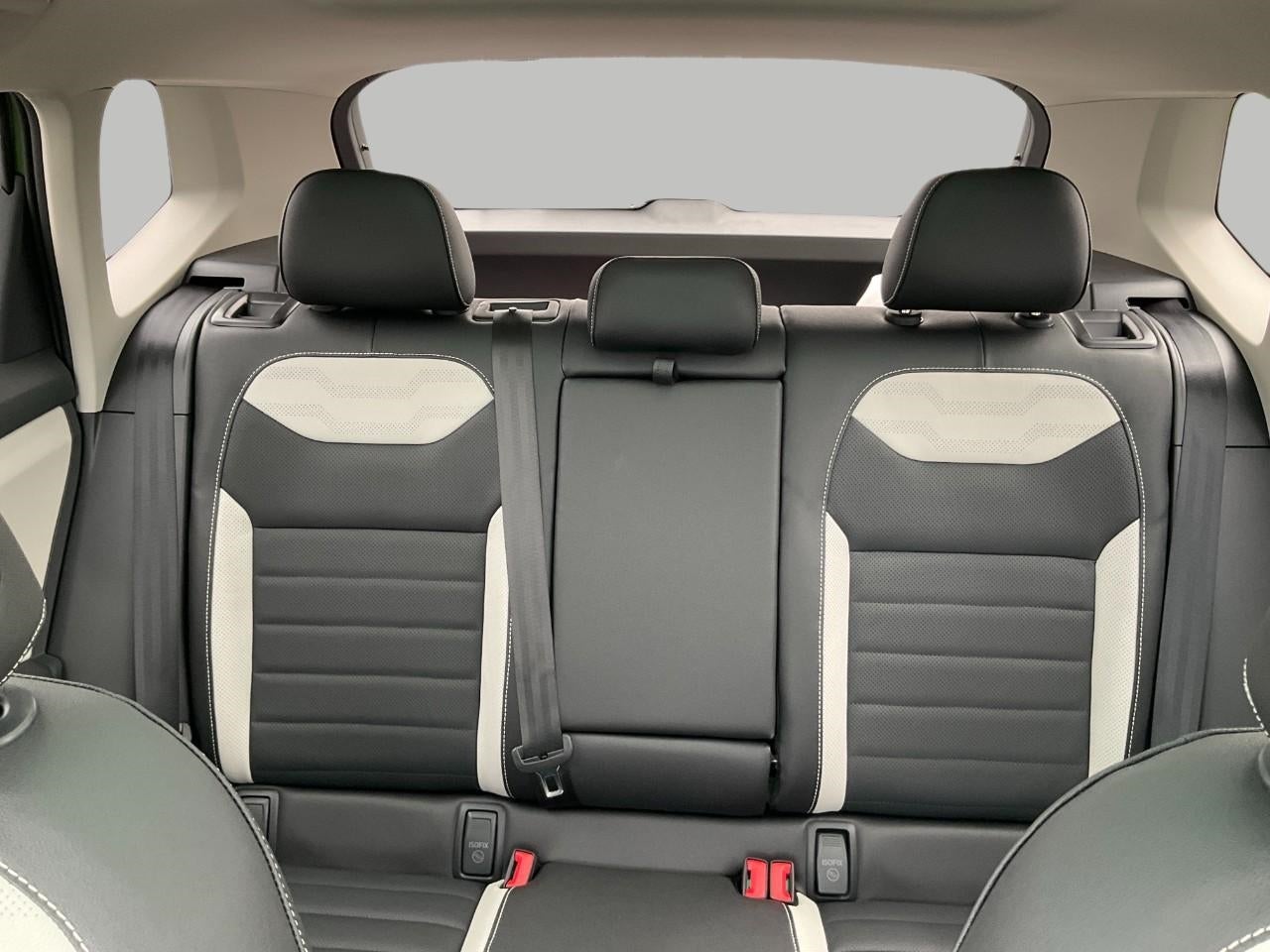 2026 Volkswagen Taos SEL 4MOTION