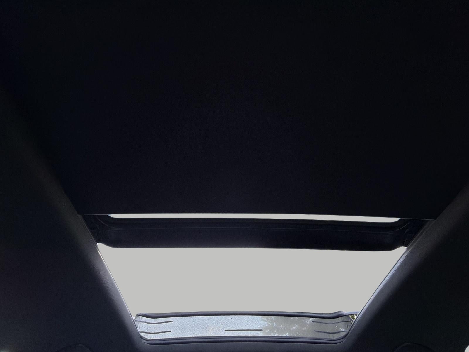 2022 Volkswagen Tiguan 2.0T SE R-Line Black 4MOTION