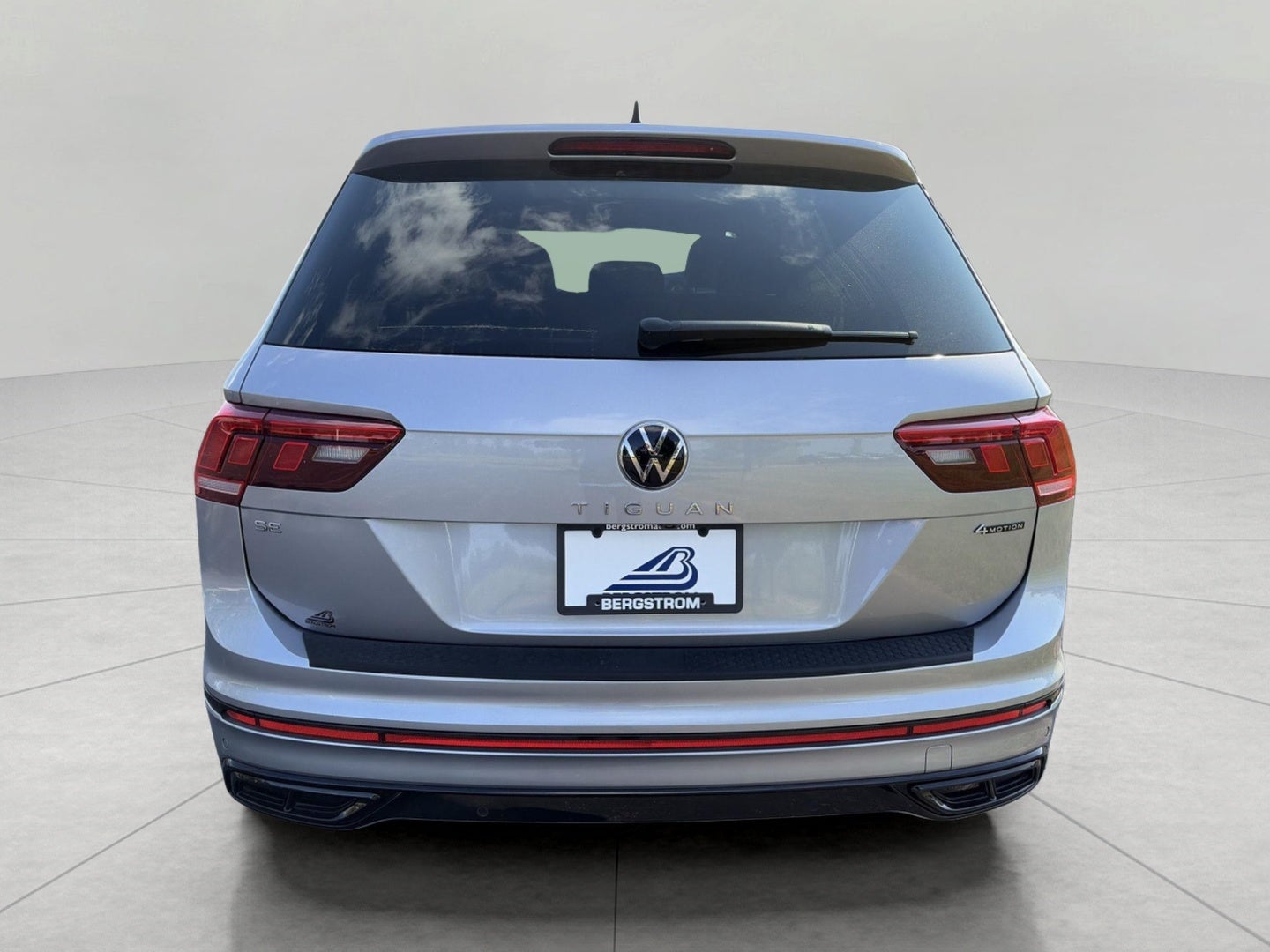 2022 Volkswagen Tiguan 2.0T SE R-Line Black 4MOTION