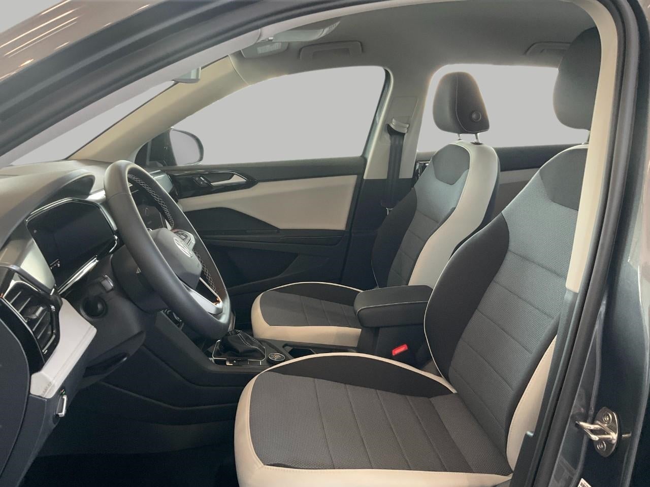 2026 Volkswagen Taos S 4MOTION