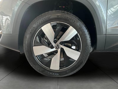 2026 Volkswagen Taos S 4MOTION