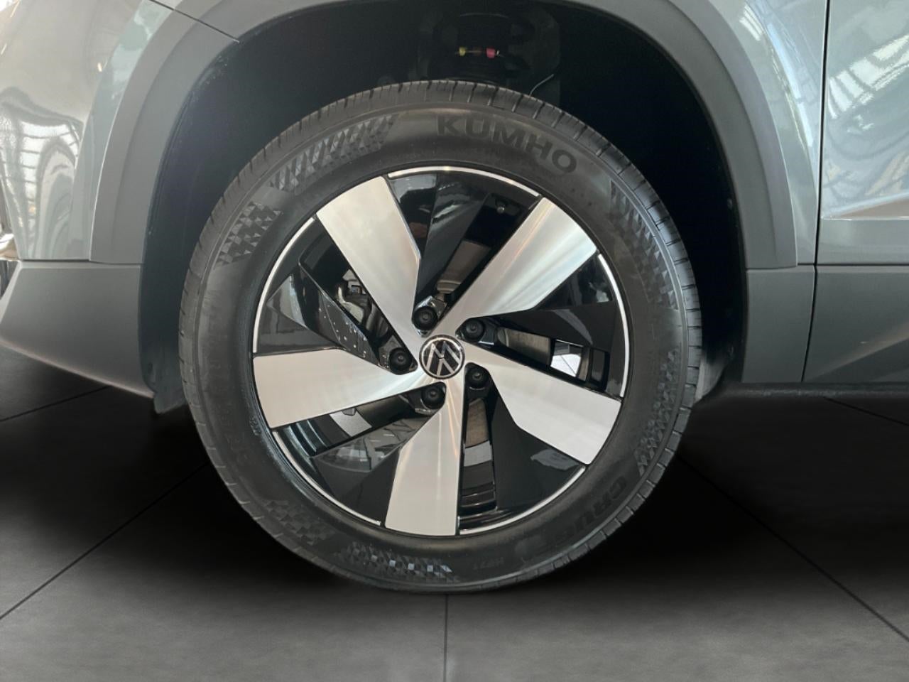 2026 Volkswagen Taos S 4MOTION