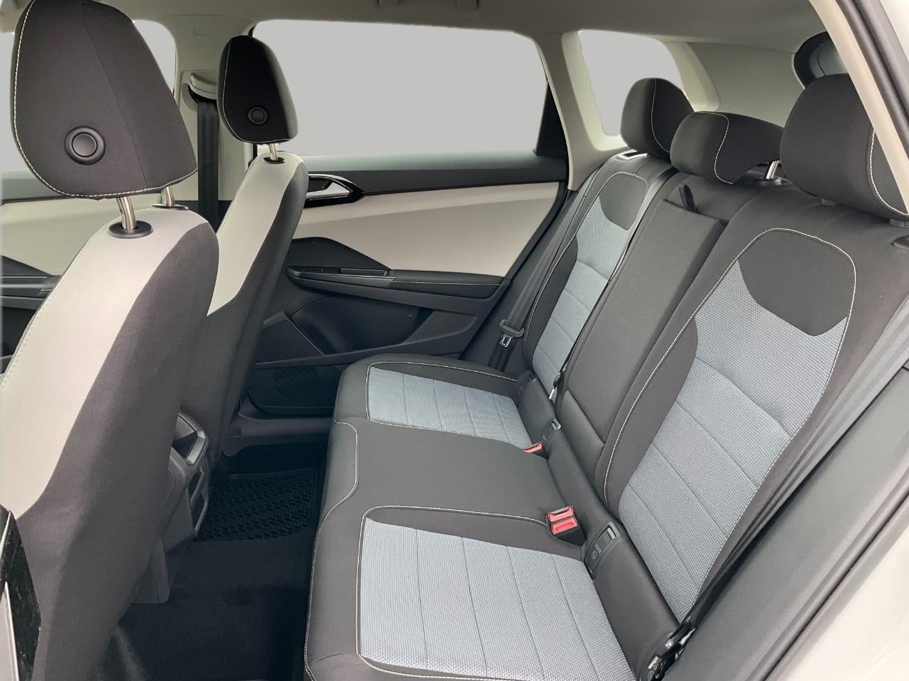 2026 Volkswagen Taos S 4MOTION