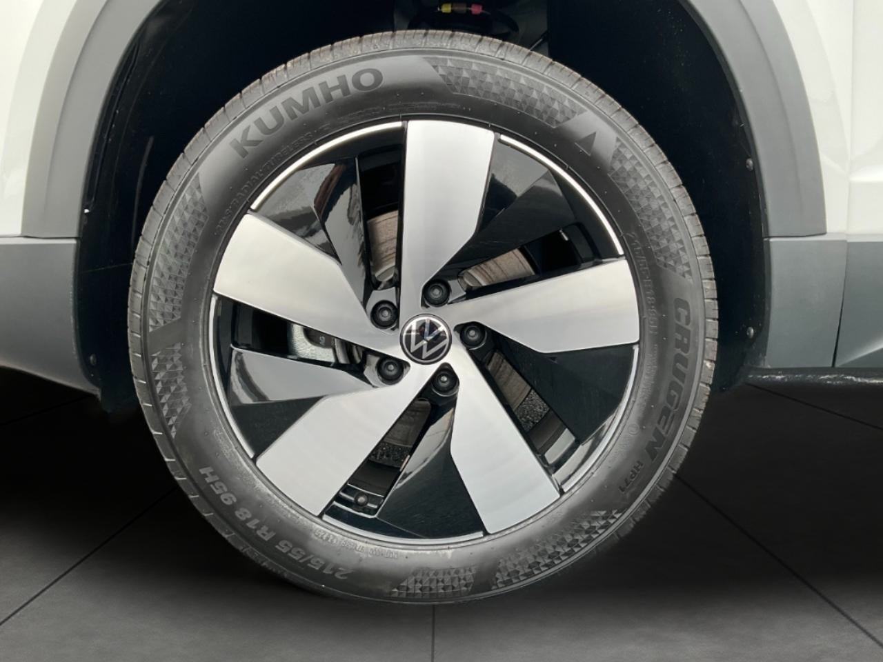 2026 Volkswagen Taos S 4MOTION