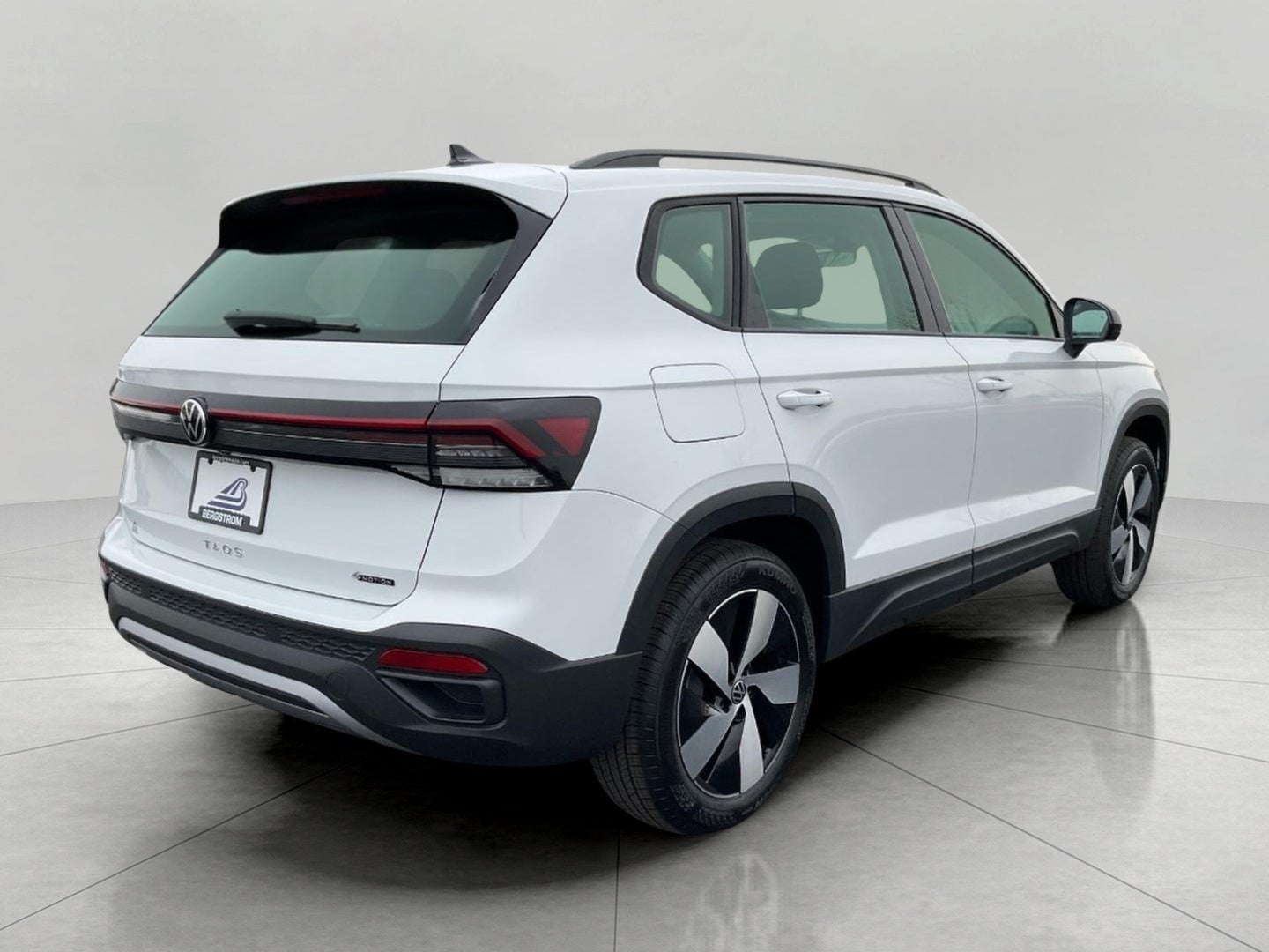 2026 Volkswagen Taos S 4MOTION