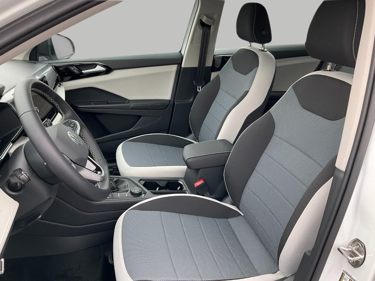 2026 Volkswagen Taos S 4MOTION