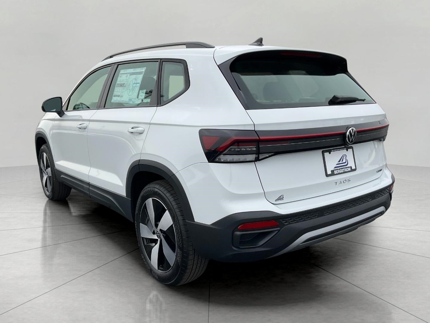 2026 Volkswagen Taos S 4MOTION