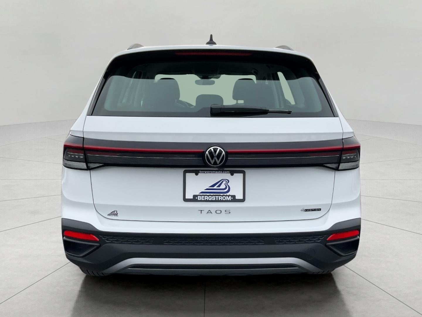 2026 Volkswagen Taos S 4MOTION
