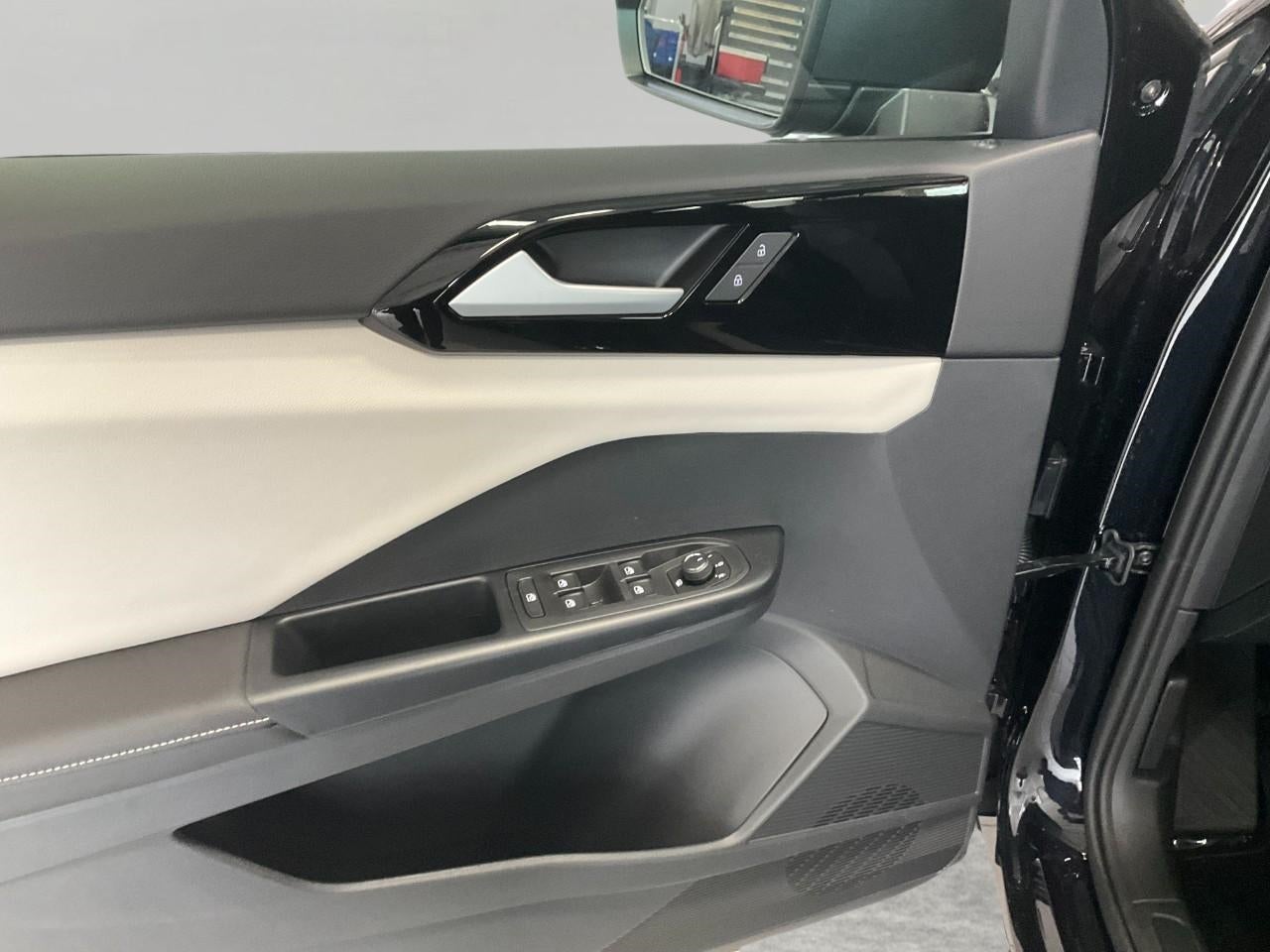 2026 Volkswagen Taos S 4MOTION