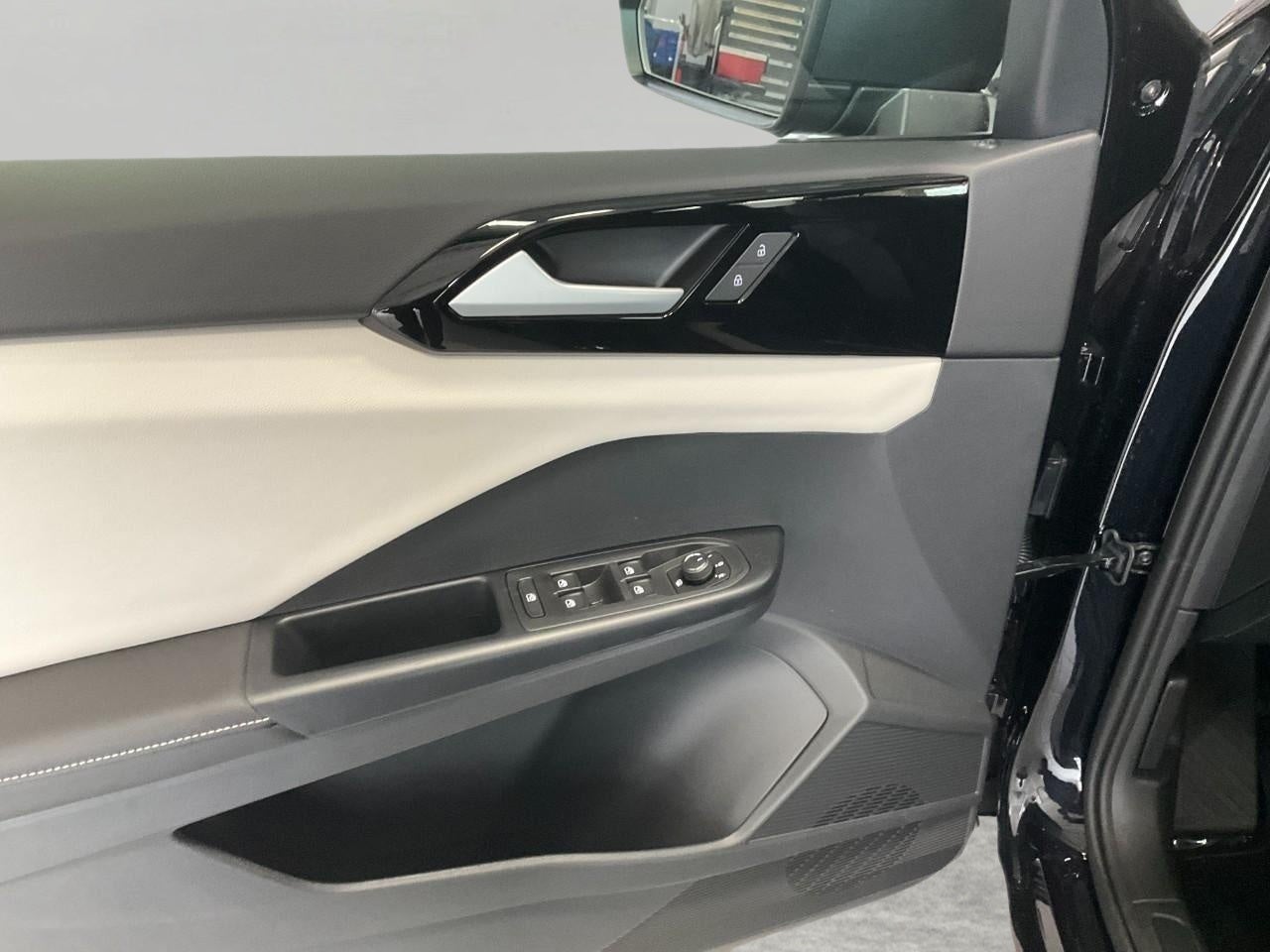 2026 Volkswagen Taos S 4MOTION