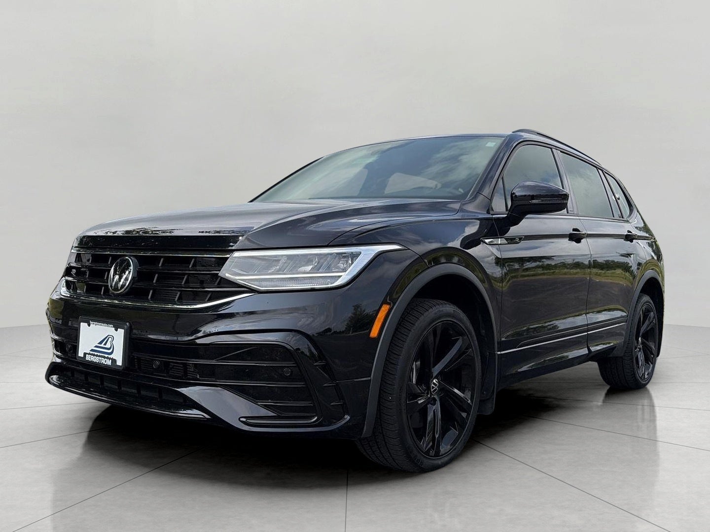 2024 Volkswagen Tiguan 2.0T SE R-Line Black FWD