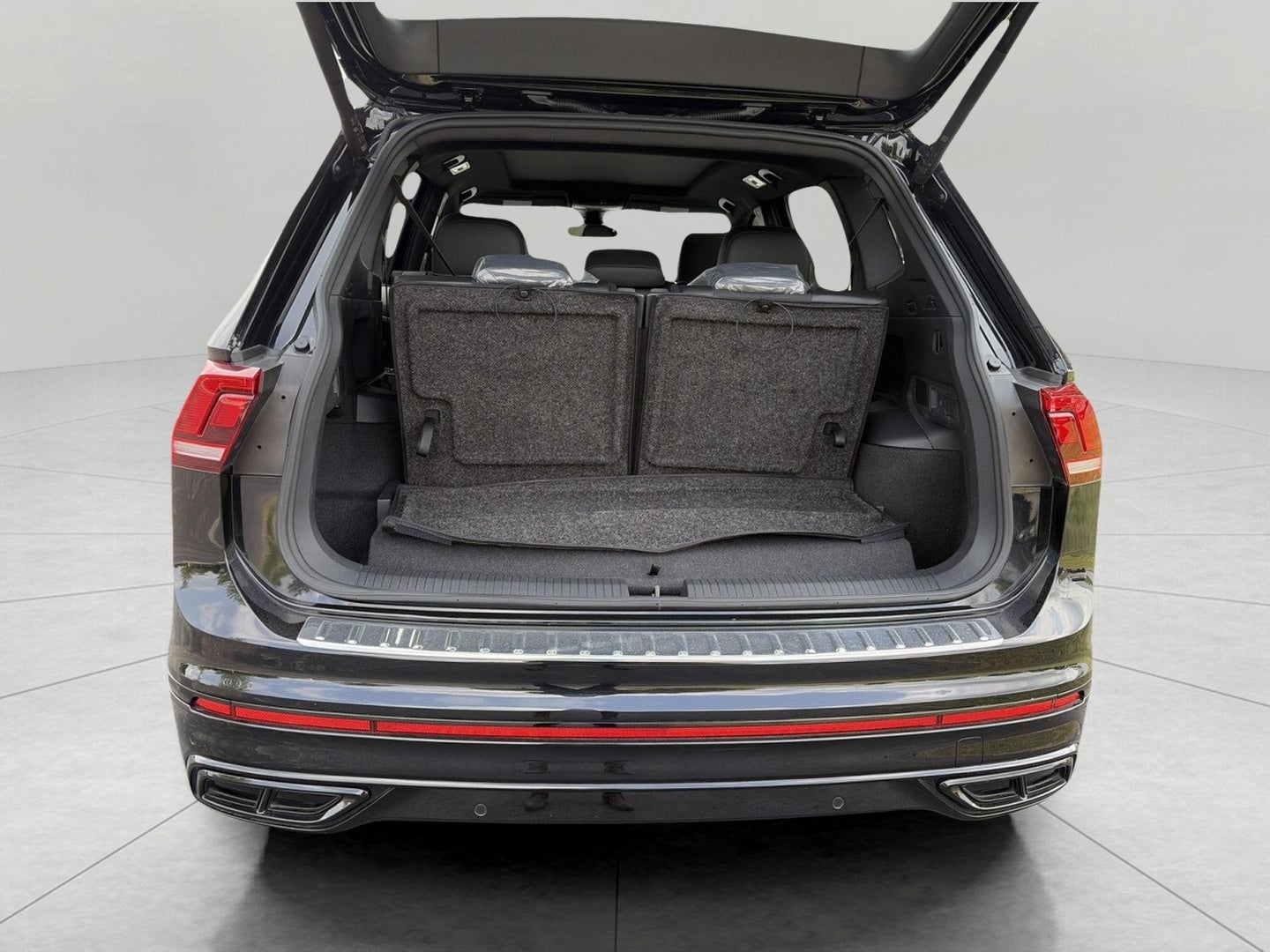 2024 Volkswagen Tiguan 2.0T SE R-Line Black FWD