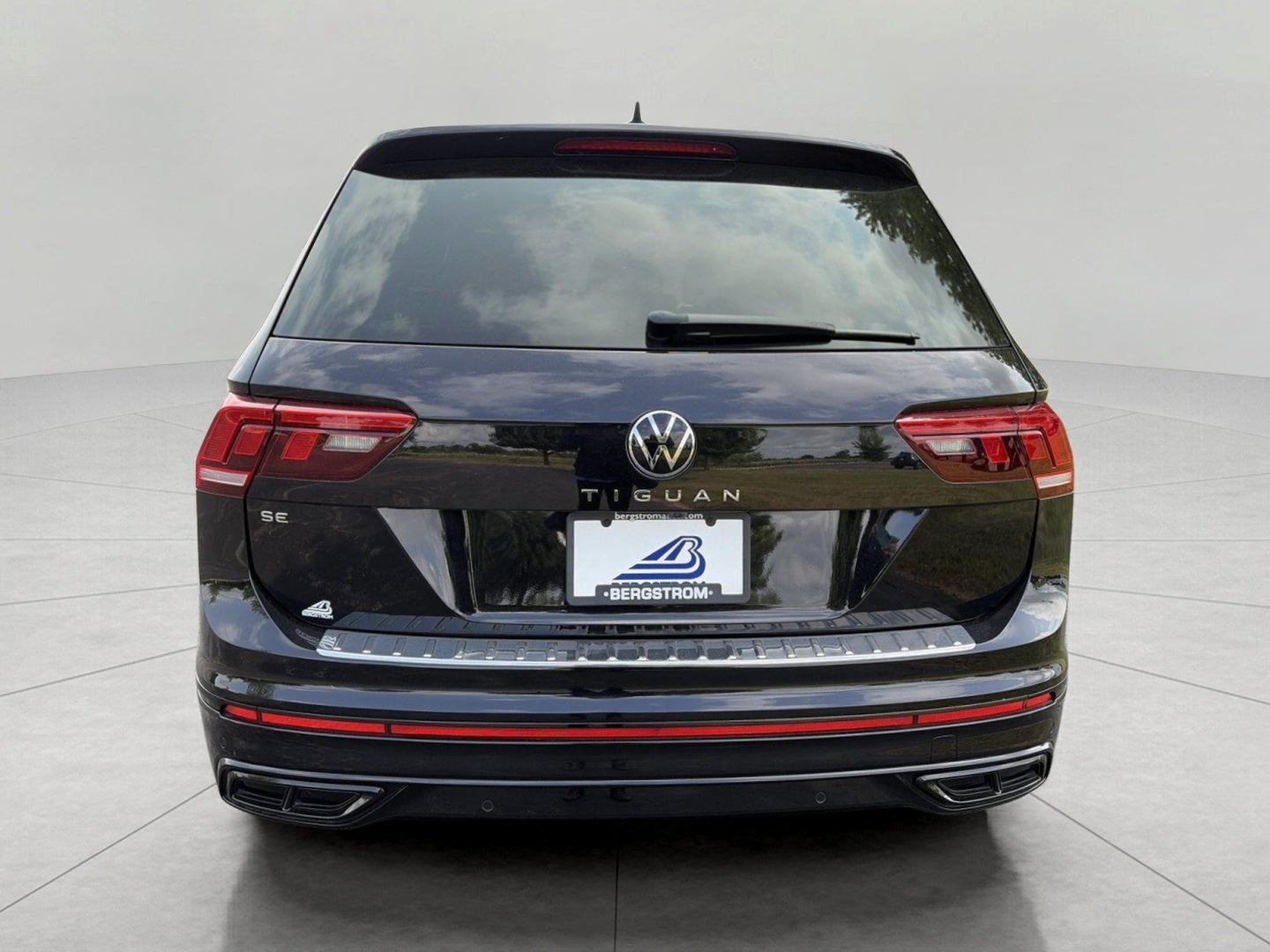 2024 Volkswagen Tiguan 2.0T SE R-Line Black FWD
