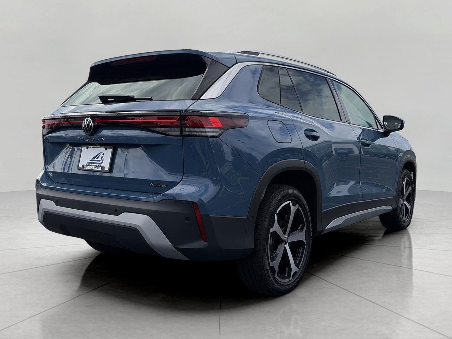 2026 Volkswagen Tiguan SE 4MOTION
