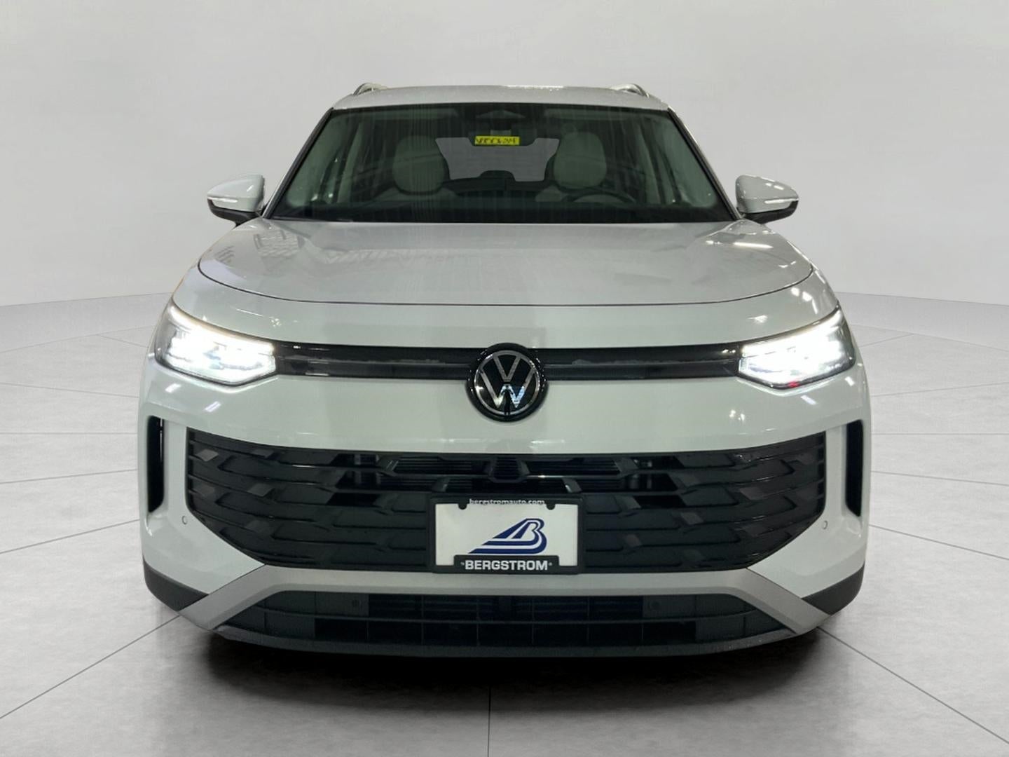 2025 Volkswagen Tiguan 2.0T SE 4MOTION