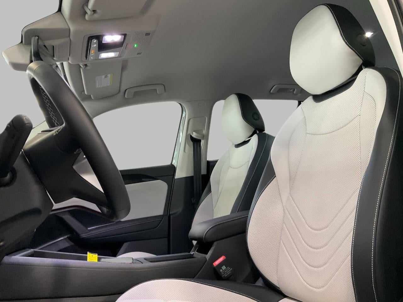 2025 Volkswagen Tiguan 2.0T SE 4MOTION