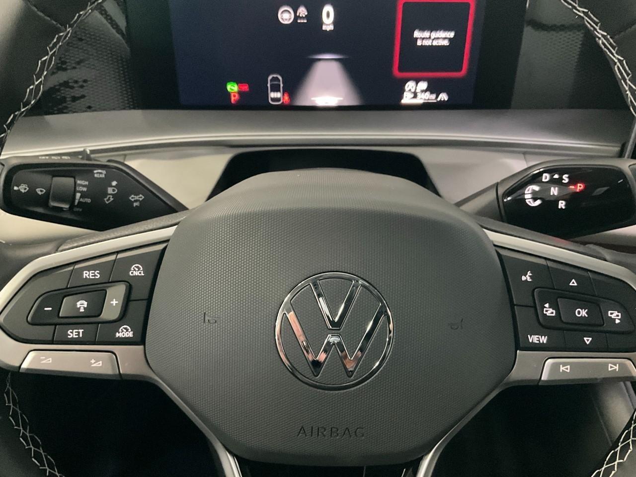 2025 Volkswagen Tiguan 2.0T SE 4MOTION