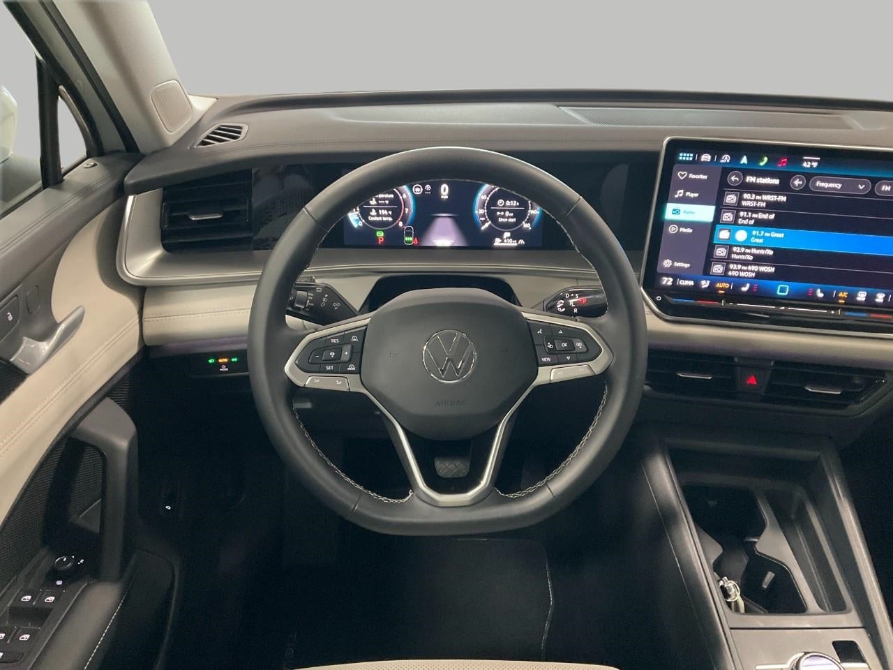 2025 Volkswagen Tiguan 2.0T SE 4MOTION