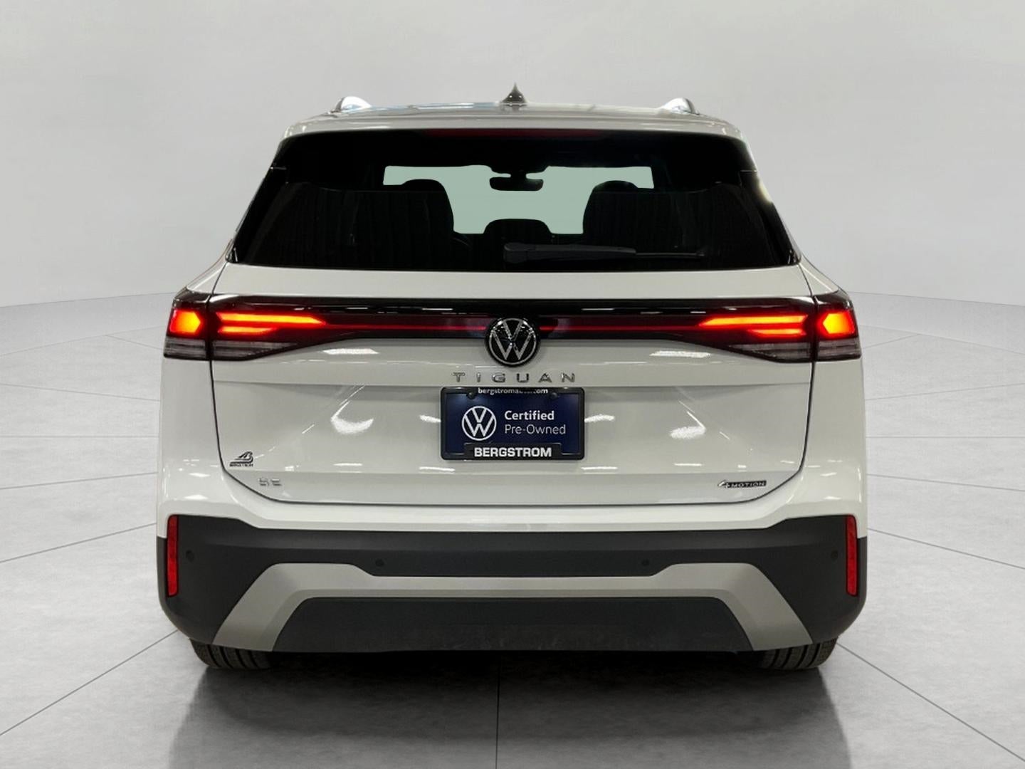 2025 Volkswagen Tiguan 2.0T SE 4MOTION