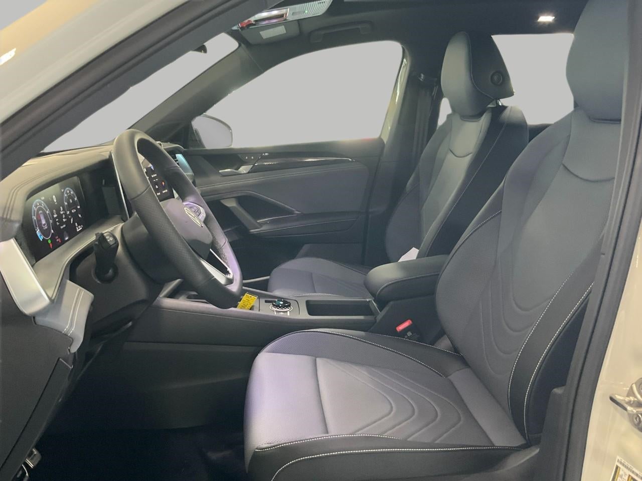 2026 Volkswagen Tiguan SE R-Line Black 4MOTION