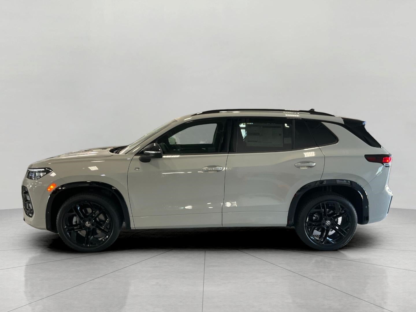 2026 Volkswagen Tiguan SE R-Line Black 4MOTION