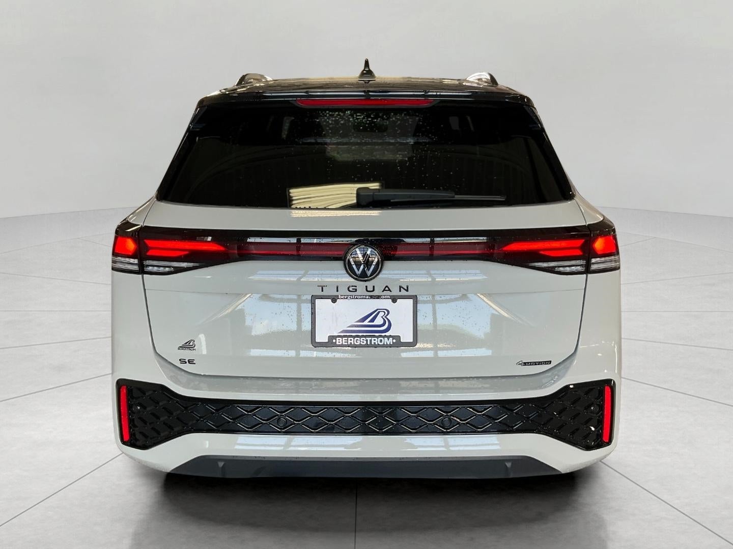 2026 Volkswagen Tiguan SE R-Line Black 4MOTION