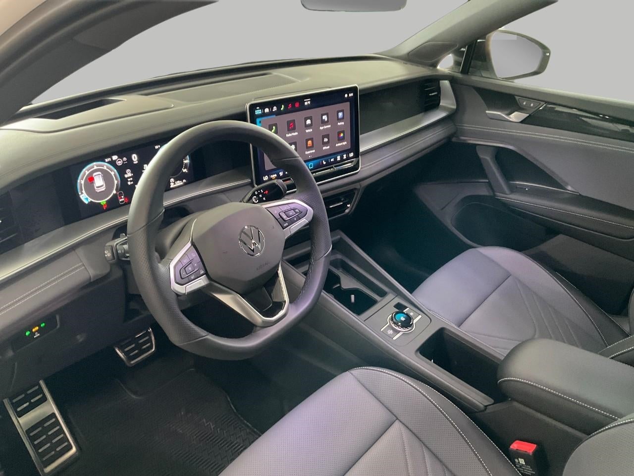 2026 Volkswagen Tiguan SE R-Line Black 4MOTION