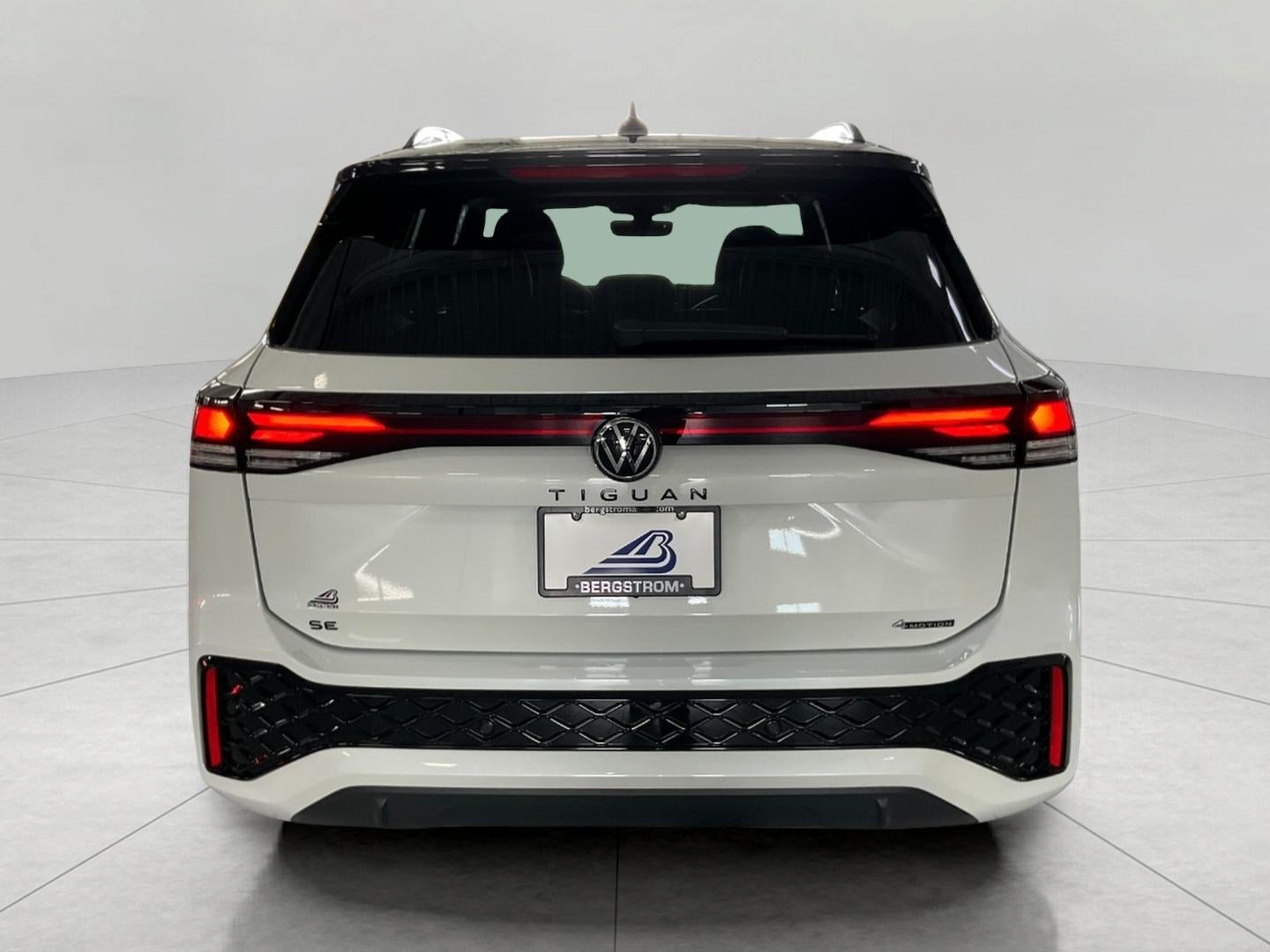 2026 Volkswagen Tiguan SE R-Line Black 4MOTION
