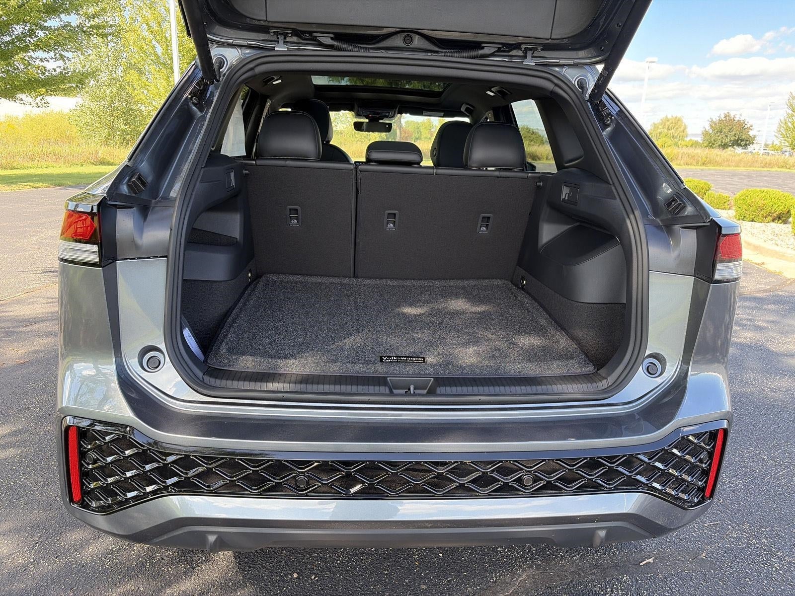 2026 Volkswagen Tiguan SE R-Line Black 4MOTION