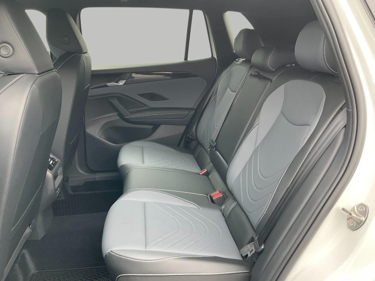 2026 Volkswagen Tiguan SE R-Line Black 4MOTION