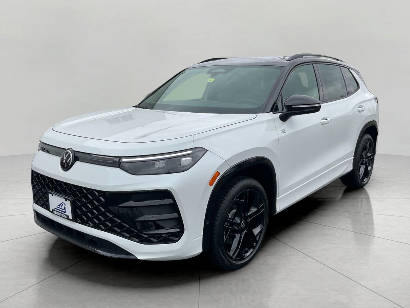 2026 Volkswagen Tiguan SE R-Line Black 4MOTION