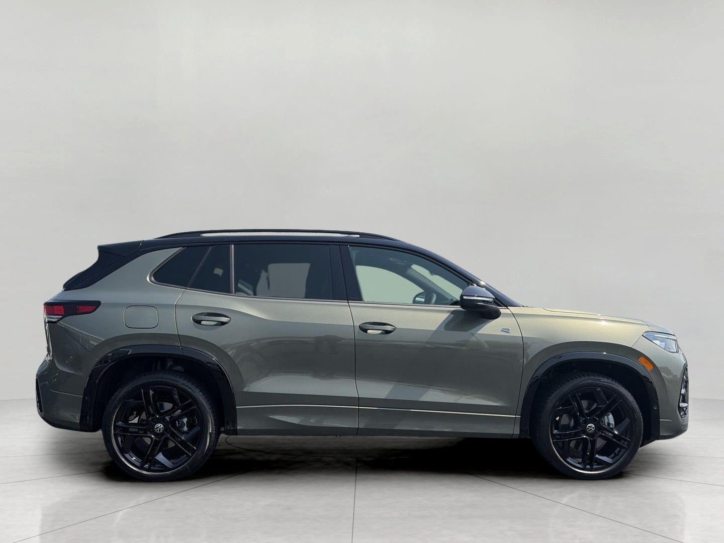 2026 Volkswagen Tiguan SE R-Line Black 4MOTION