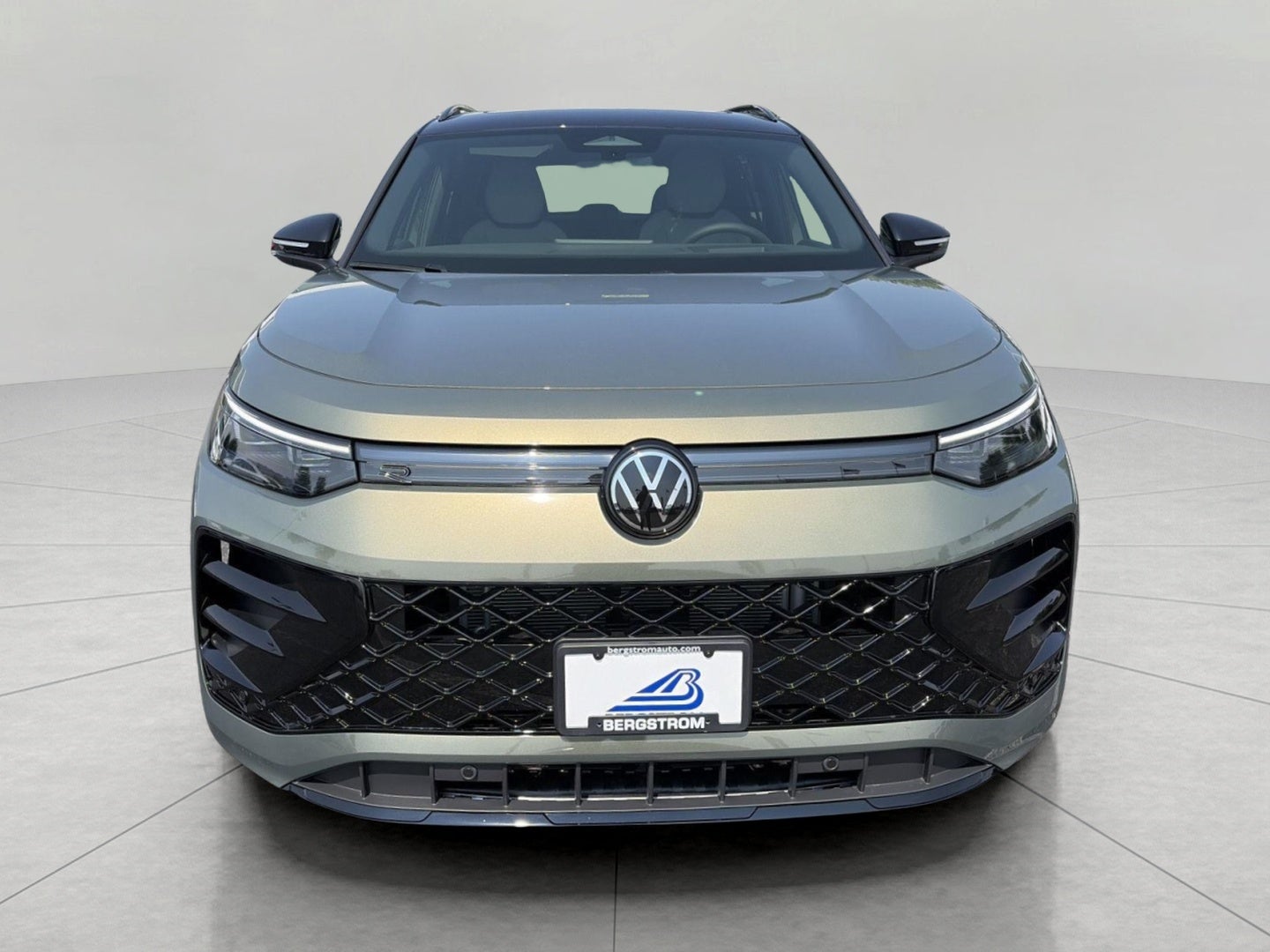 2026 Volkswagen Tiguan SE R-Line Black 4MOTION