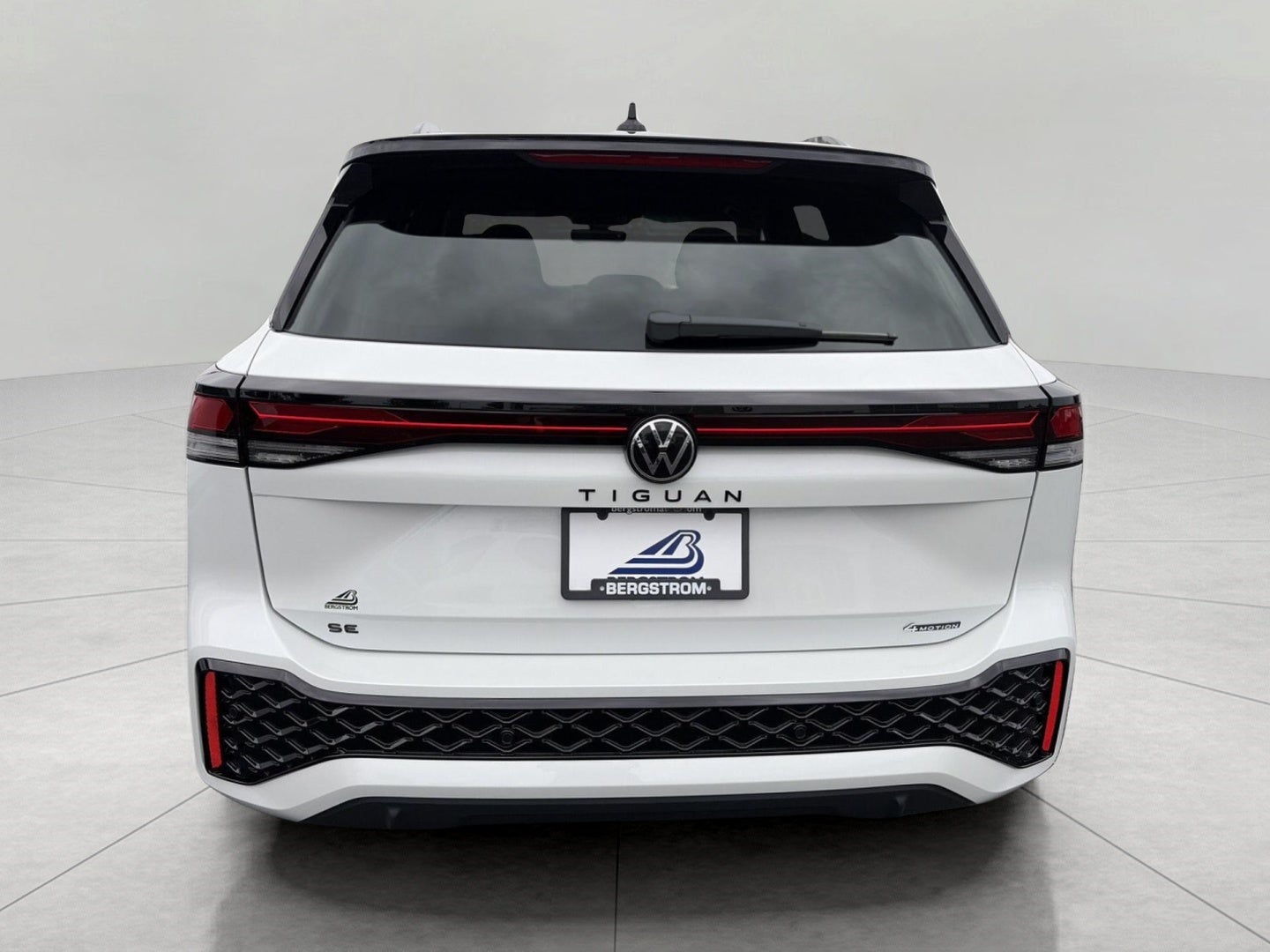 2026 Volkswagen Tiguan SE R-Line Black 4MOTION