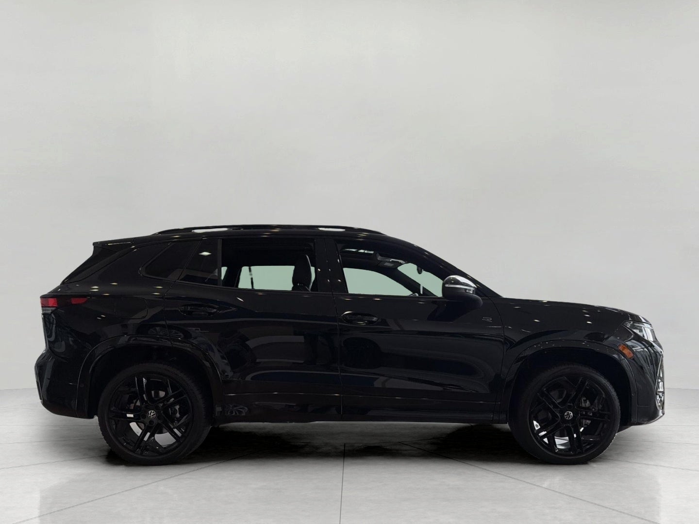 2026 Volkswagen Tiguan SE R-Line Black 4MOTION