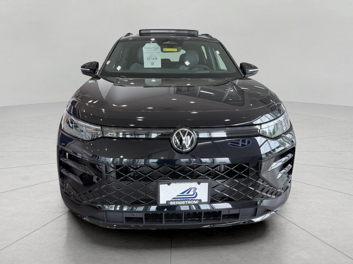 2026 Volkswagen Tiguan SE R-Line Black 4MOTION