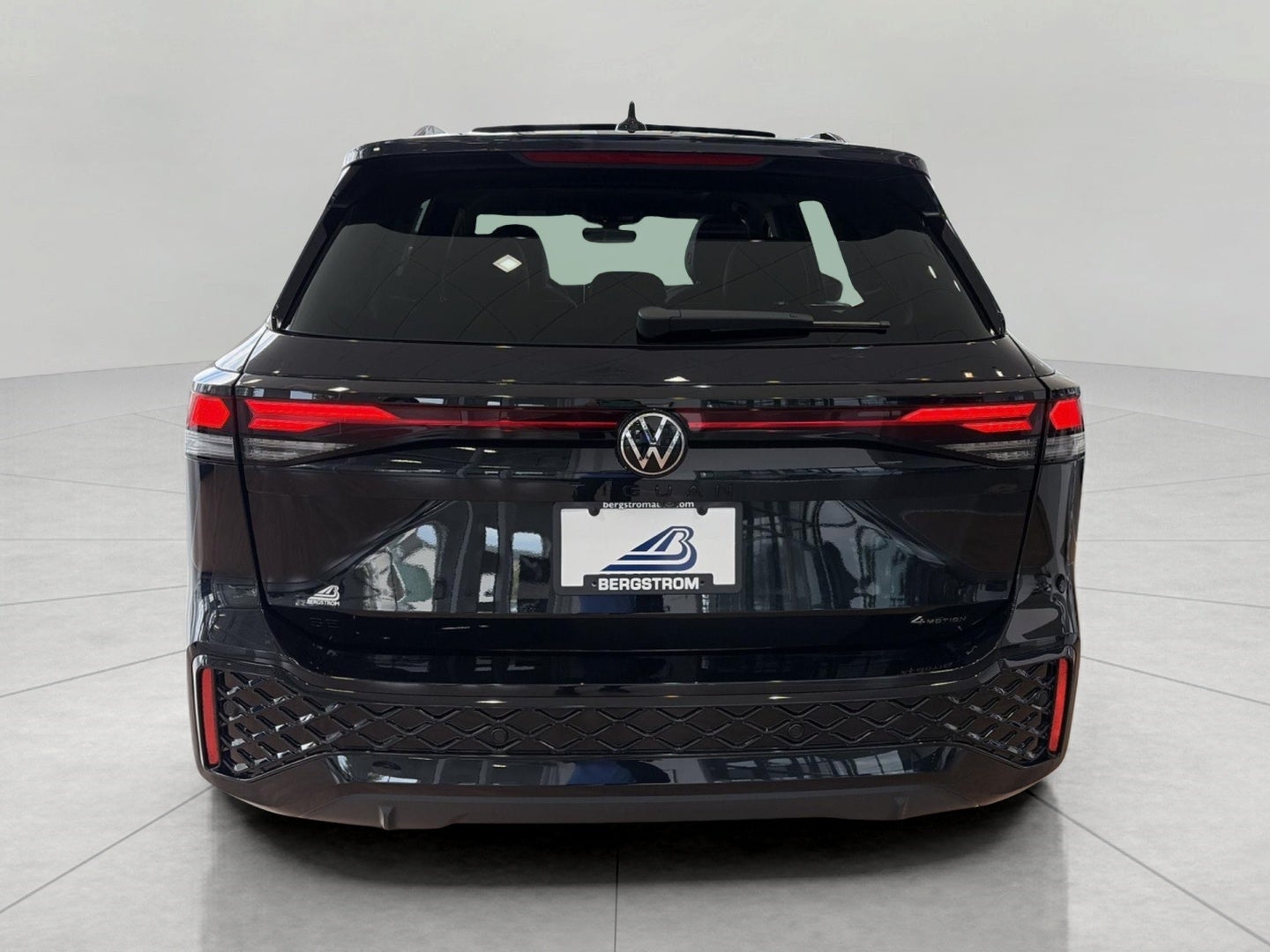 2026 Volkswagen Tiguan SE R-Line Black 4MOTION