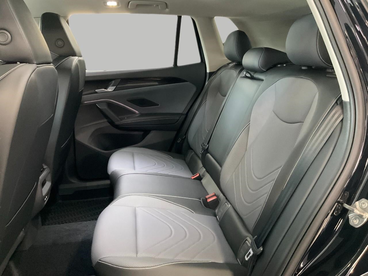 2026 Volkswagen Tiguan SE 4MOTION