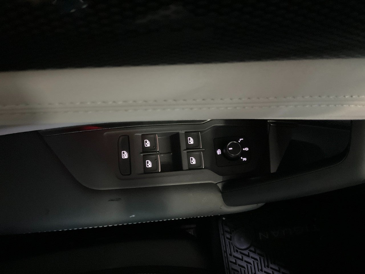 2025 Volkswagen Tiguan 2.0T SE 4MOTION