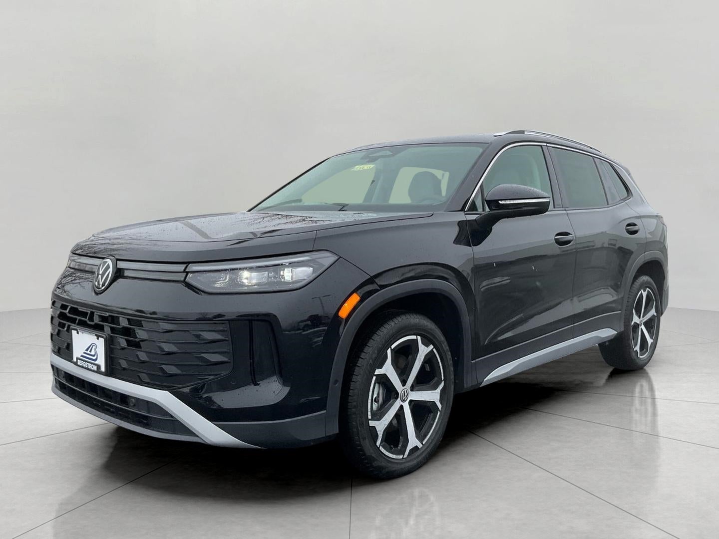 2025 Volkswagen Tiguan 2.0T SE 4MOTION