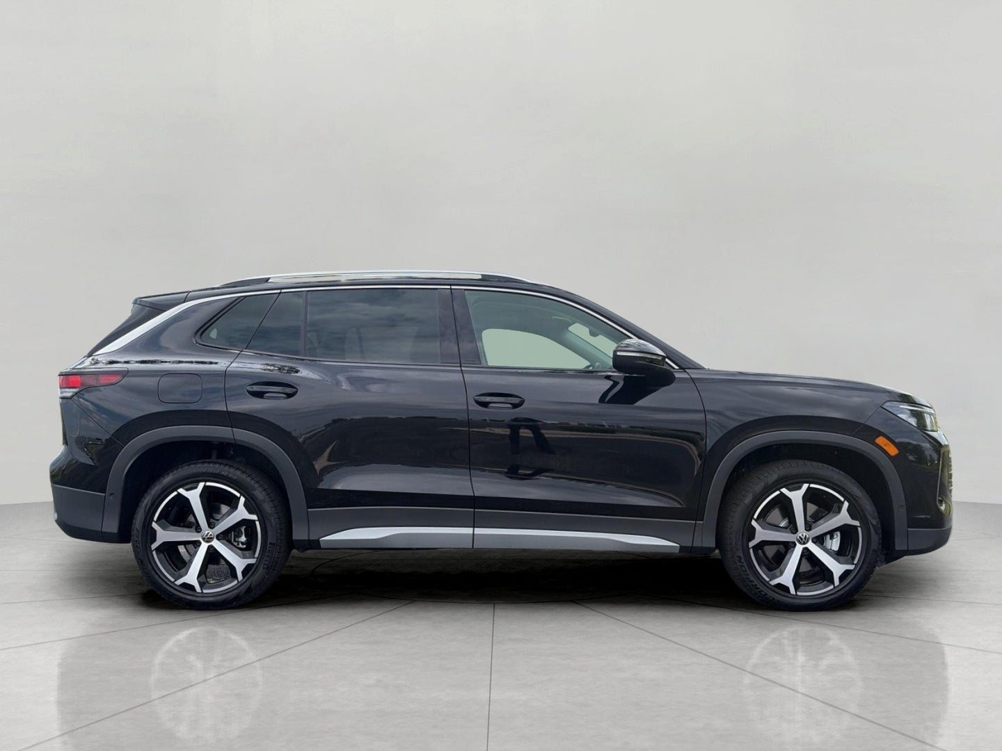 2026 Volkswagen Tiguan SE 4MOTION