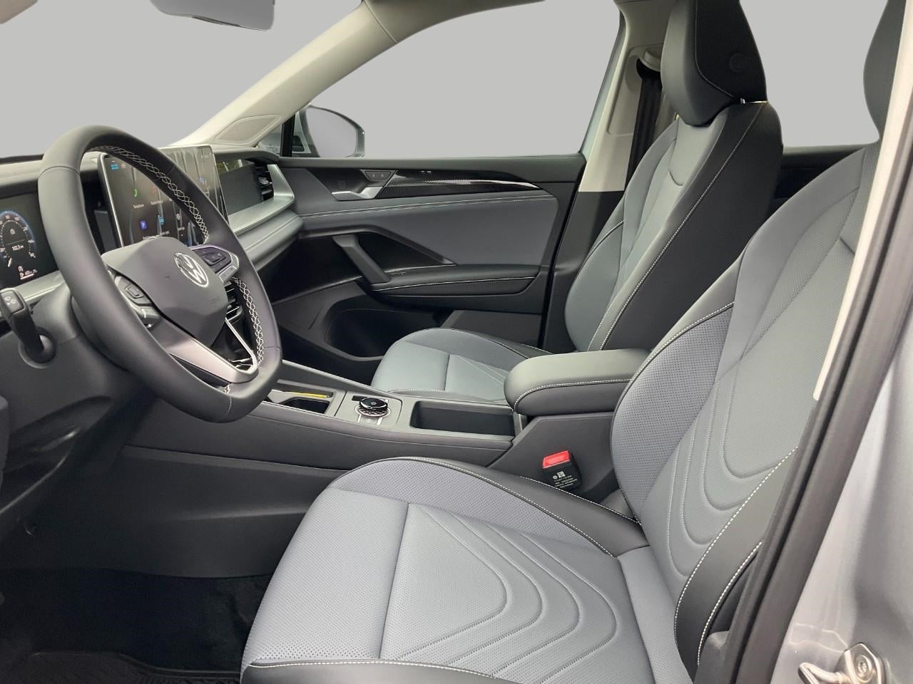 2025 Volkswagen Tiguan 2.0T SE 4MOTION