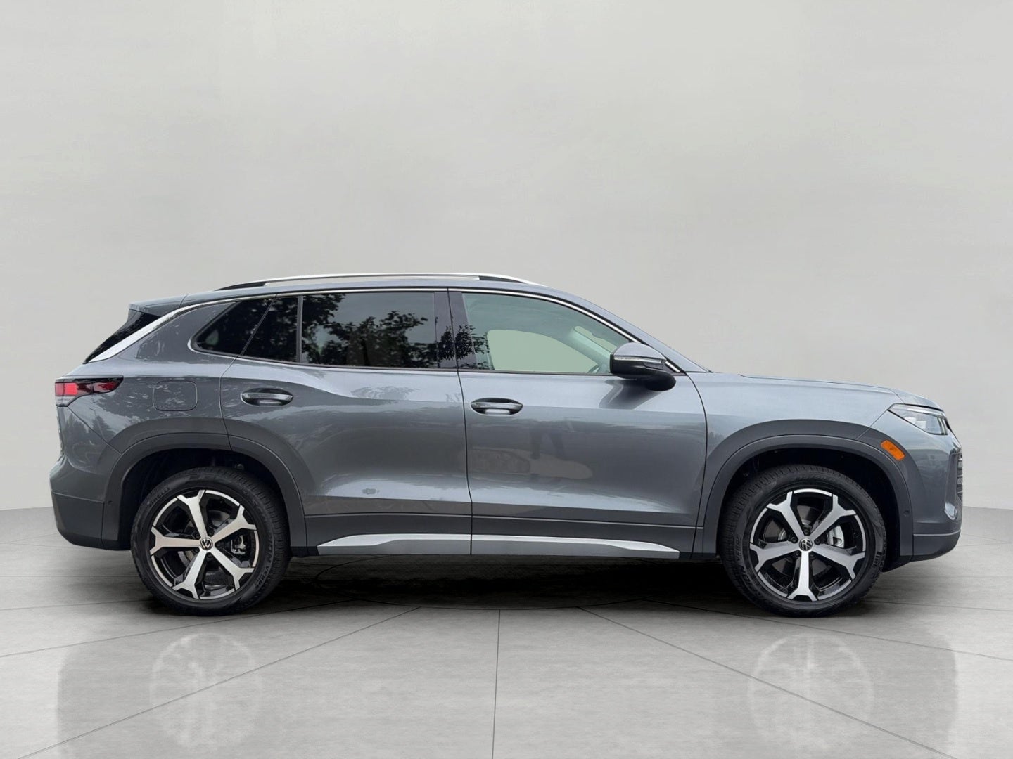 2026 Volkswagen Tiguan SE 4MOTION