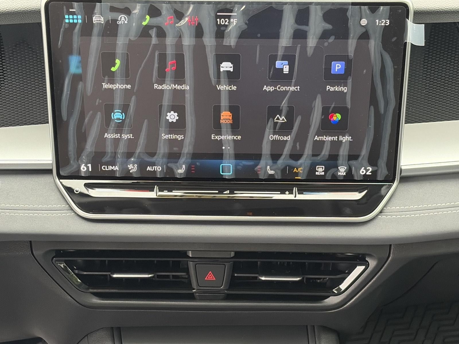 2026 Volkswagen Tiguan SE 4MOTION
