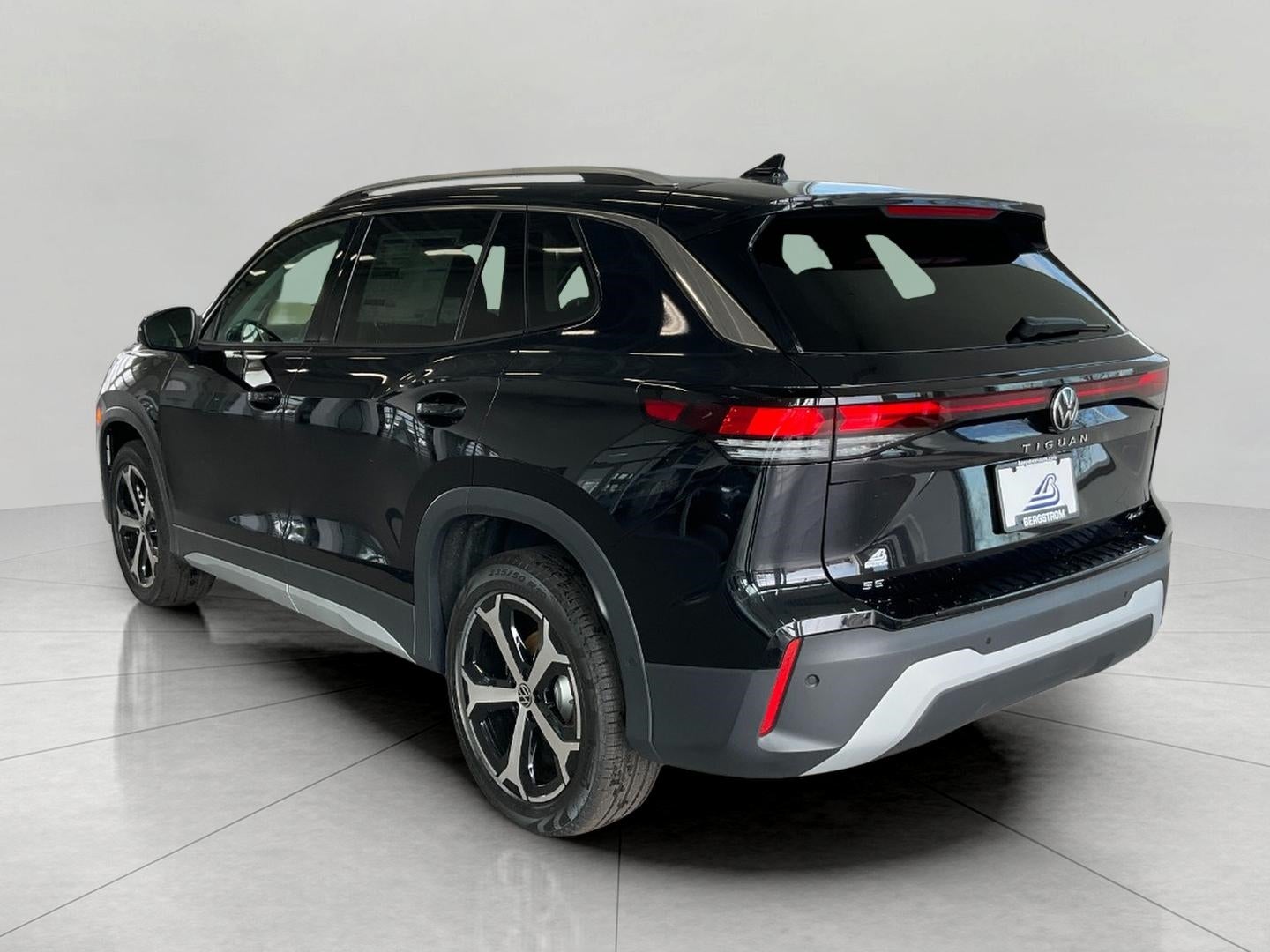 2026 Volkswagen Tiguan SE 4MOTION