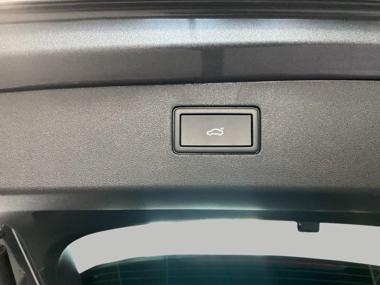 2026 Volkswagen Tiguan SE 4MOTION