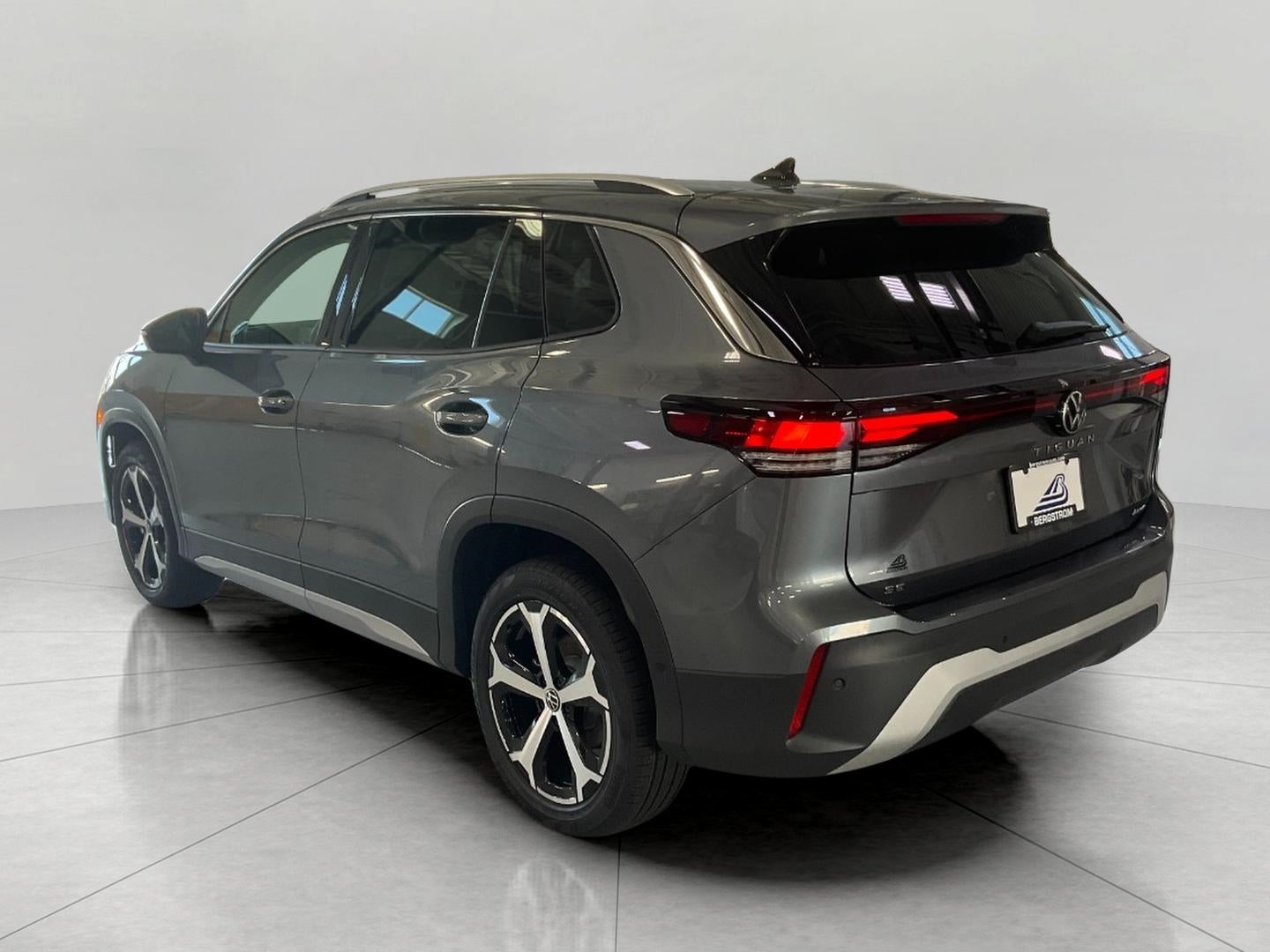 2026 Volkswagen Tiguan SE 4MOTION