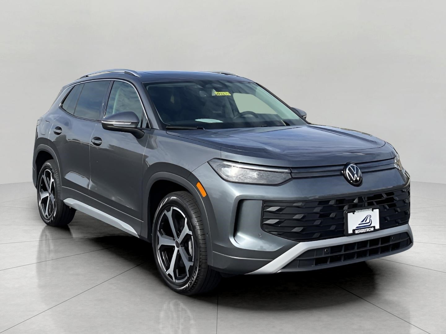 2025 Volkswagen Tiguan 2.0T SE 4MOTION